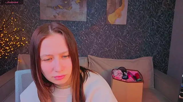  Kiki angel  online show from May 13, 1:01 am