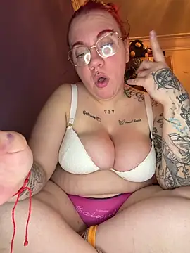 Diablita13 online show from March 5, 10:01 am