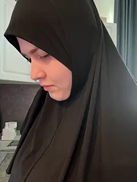 BunnyMelon online show from April 12, 1:25 pm