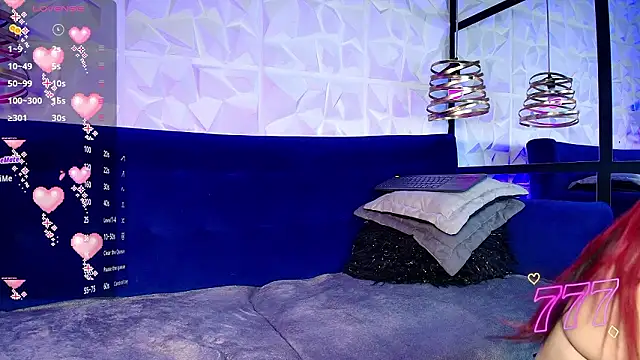 Snapshot of Kamila_martin1 chatting on February 9, 11:08 am Kamila martin1 online show from February 9, 11:08 am