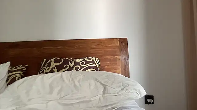 LoveeeeSabrina online show from March 27, 12:30 am