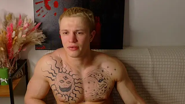 SterlingNoir online show from February 19, 10:40 pm