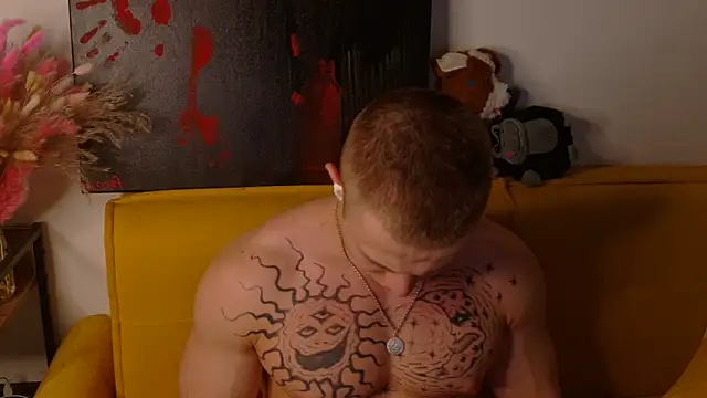 SterlingNoir online show from April 5, 8:37 pm