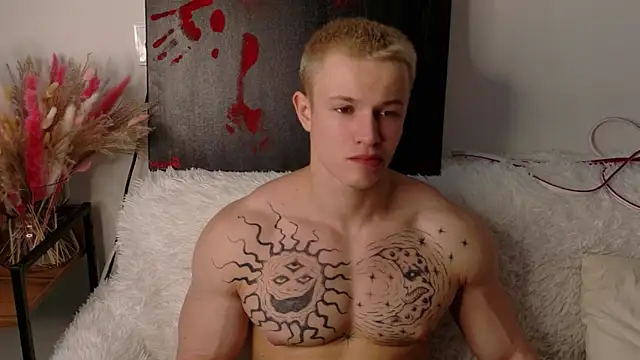 SterlingNoir online show from February 11, 9:31 am