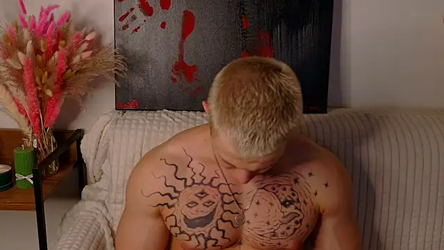 SterlingNoir online show from March 16, 9:17 pm