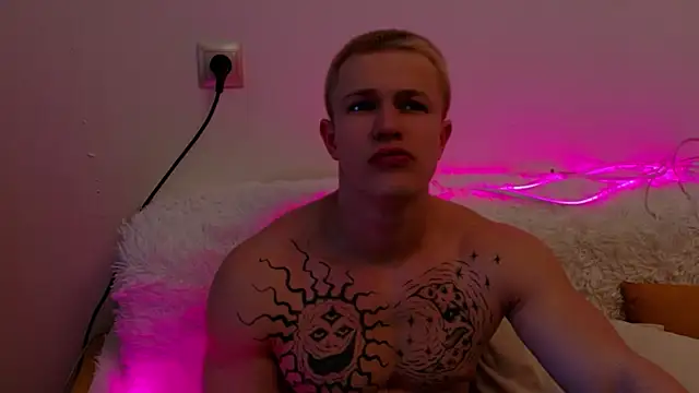 SterlingNoir online show from February 6, 1:29 pm