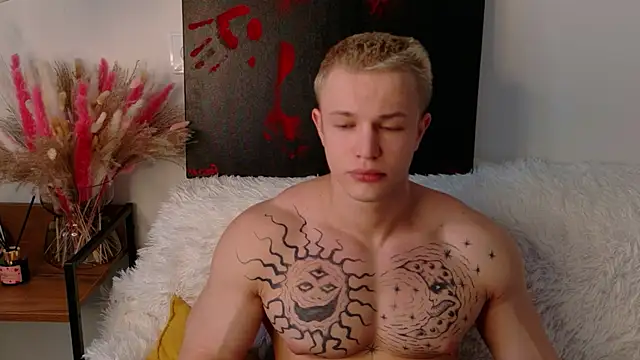 SterlingNoir online show from February 12, 10:04 am