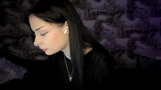 Snapshot of annicefeel chatting on February 21, 11:07 pm annicefeel online show from February 21, 11:07 pm