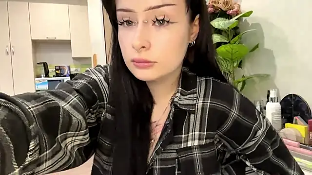 Snapshot of annicefeel chatting on February 23, 2:06 pm annicefeel online show from February 23, 2:06 pm