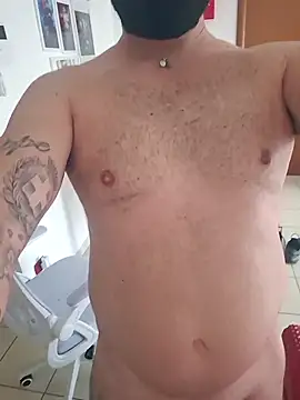 Snapshot of Furnor chatting on February 13, 10:59 am Furnor online show from February 13, 10:59 am