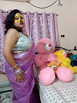 Snapshot of Lovely-Lina7 chatting on June 30, 6:19 pm Lovely-Lina7 online show from June 30, 6:19 pm