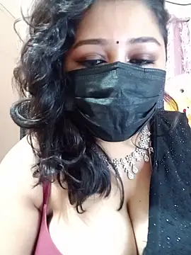 Snapshot of Lovely-Lina7 chatting on June 9, 11:17 pm Lovely-Lina7 online show from June 9, 11:17 pm