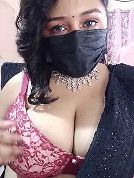 Snapshot of Lovely-Lina7 chatting on June 14, 6:14 am Lovely-Lina7 online show from June 14, 6:14 am