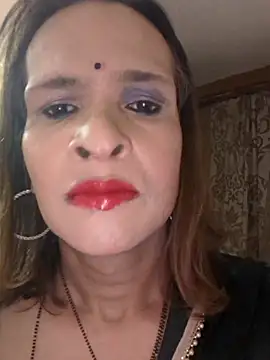 Snapshot of nikitalicious_ chatting on February 26, 6:08 pm nikitalicious online show from February 26, 6:08 pm