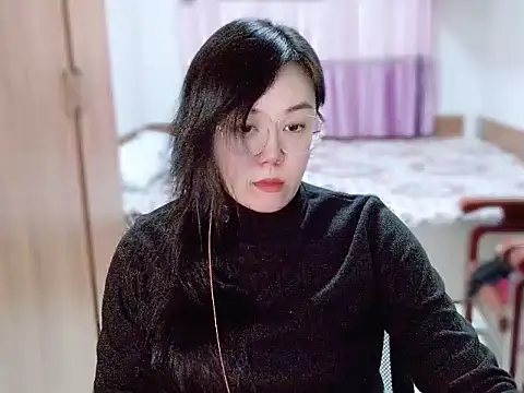 yingying1222 online show from March 6, 12:00 pm