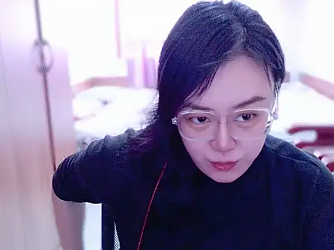 yingying1222 online show from March 5, 11:54 pm
