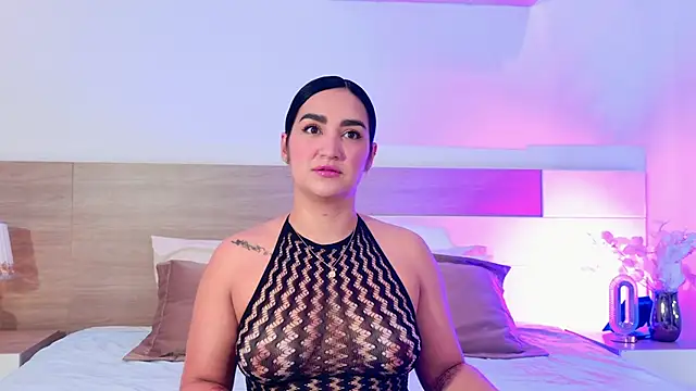 Snapshot of MaraGrief_ chatting on June 16, 11:21 am MaraGrief online show from June 16, 11:21 am
