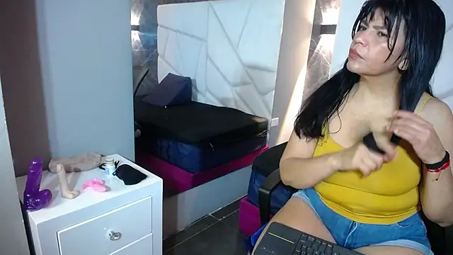 jennifer 0717 online show from March 1, 12:32 am