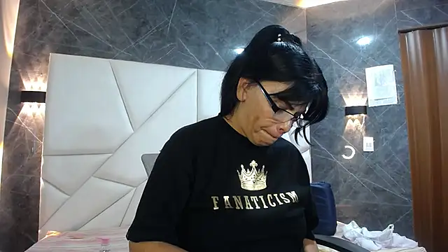 jennifer 0717 online show from April 24, 12:34 am