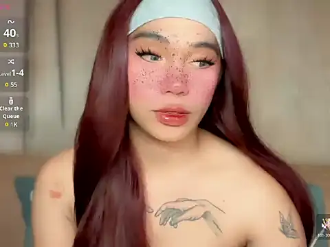 Kelly Mckinney online show from March 12, 1:15 pm