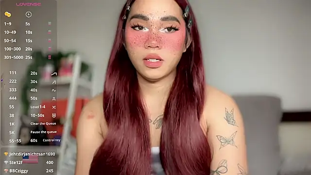 Kelly Mckinney online show from April 10, 7:59 am