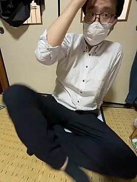 shizuku-kun211 online show from May 13, 2:29 am