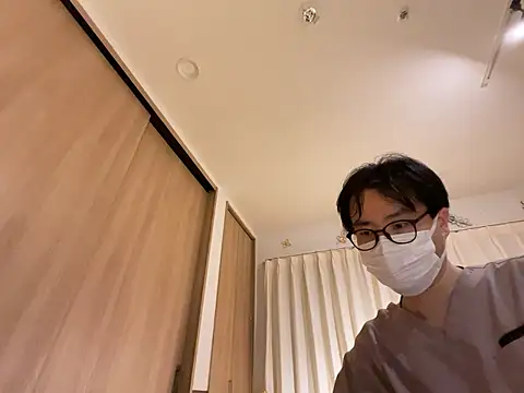 shizuku-kun211 online show from April 15, 1:48 pm