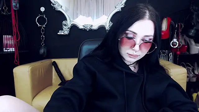 GoddessGeo online show from March 8, 4:50 pm