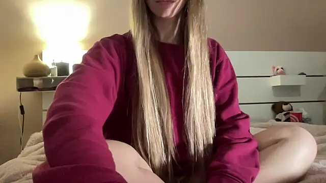 petiteetoile online show from February 8, 5:43 pm