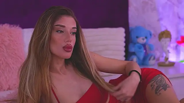 EllinaNuria online show from April 9, 4:03 am