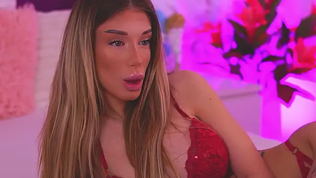 EllinaNuria online show from March 26, 4:44 am