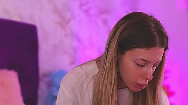 EllinaNuria online show from February 23, 4:03 am