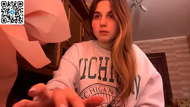 LovelySilk 63 online show from February 18, 9:28 am