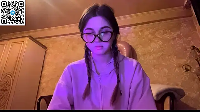 LovelySilk 63 online show from April 12, 6:44 pm