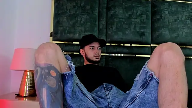 GaelyCoral online show from March 15, 11:39 am