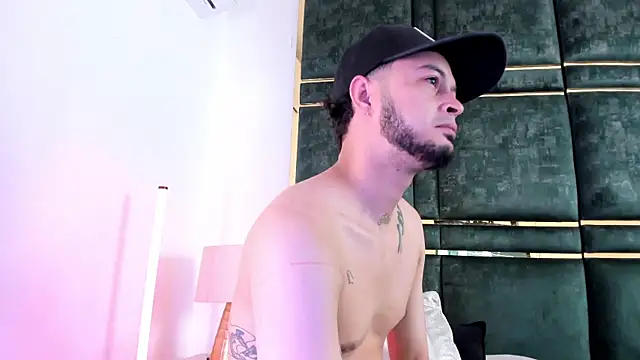 GaelyCoral online show from April 13, 1:48 pm