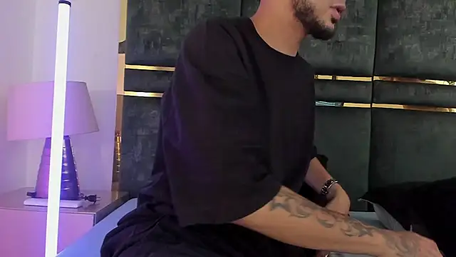 Snapshot of GaelyCoral chatting on February 12, 11:32 am GaelyCoral online show from February 12, 11:32 am