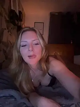 FlissBelle online show from February 5, 10:38 pm