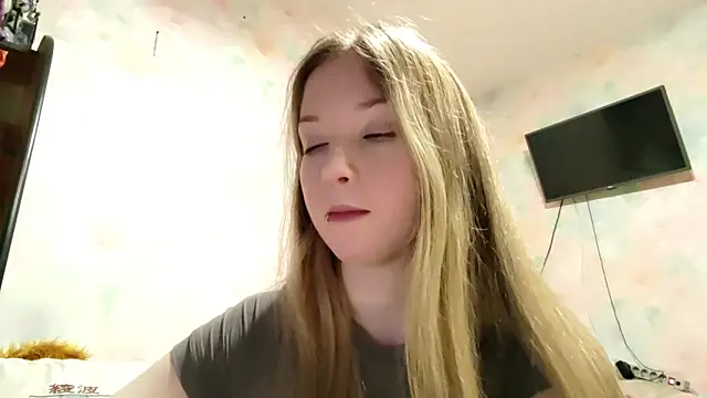 Snapshot of TiaBIanks chatting on February 24, 1:56 pm TiaBIanks online show from February 24, 1:56 pm