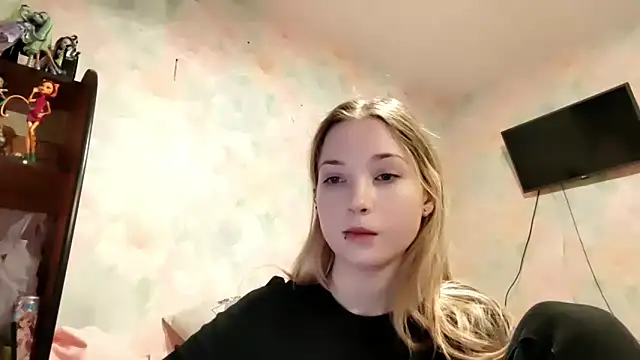 TiaBIanks online show from March 12, 10:41 am