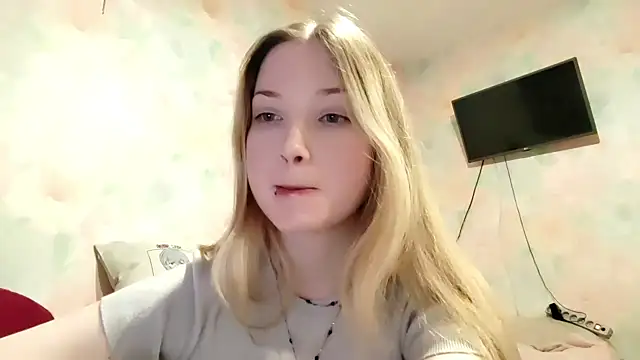 TiaBIanks online show from March 17, 10:51 am