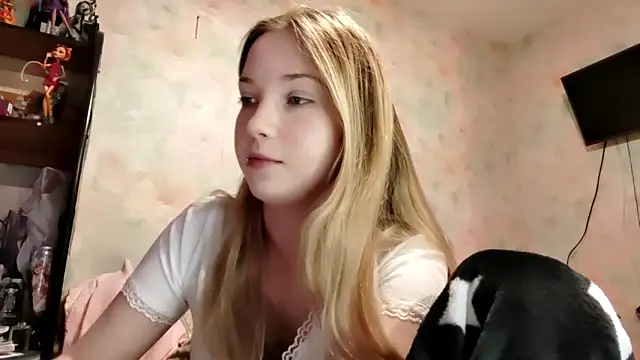 TiaBIanks online show from April 4, 2:51 am