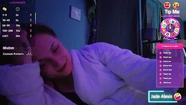 JadeAlexis403 online show from April 12, 8:45 pm