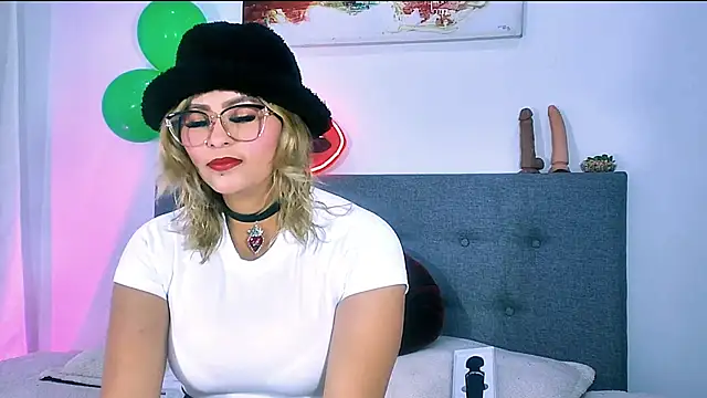 Sharlott 3 online show from March 23, 1:00 pm