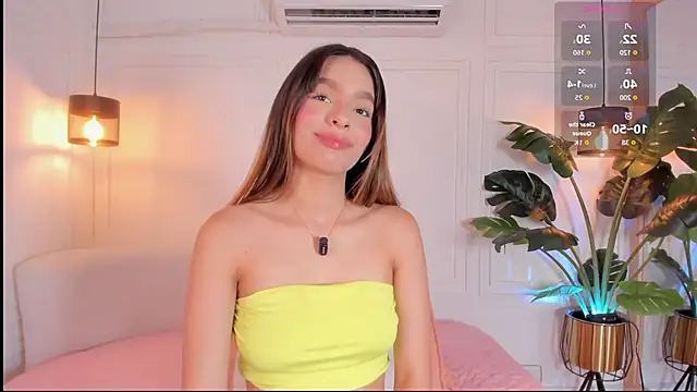 Nicole Whittee online show from March 20, 7:59 pm