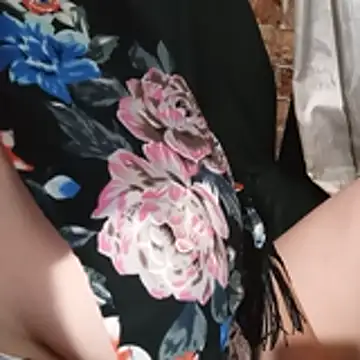 Snapshot of itismyhobby chatting on November 12, 7:12 am itismyhobby online show from November 12, 7:12 am