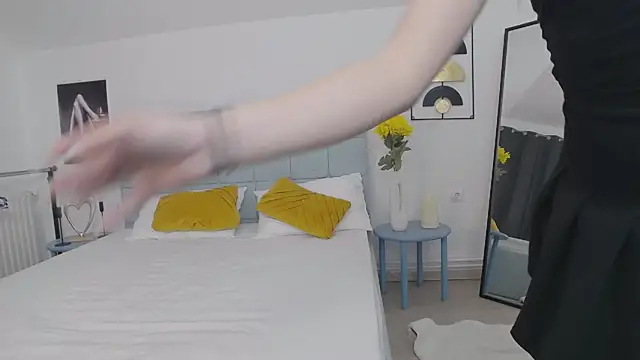 Snapshot of AmalliaJade chatting on February 10, 5:45 pm AmalliaJade online show from February 10, 5:45 pm