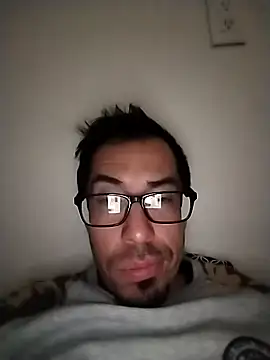 miiich86 online show from February 26, 6:35 am