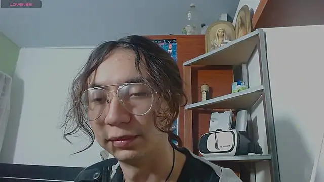 najimi uwu  online show from February 25, 2:01 am