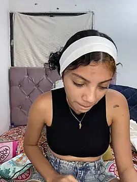 Britney  Latina online show from February 27, 3:07 am